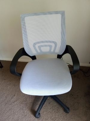 ALINUNU White Mesh Executive Chair con supporto lombare e meccanismo farfalla