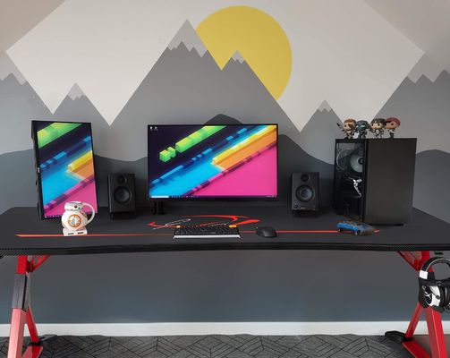 Tavolo da gioco in superficie in plastica a forma di Z con portacoppe e gancio per cuffie