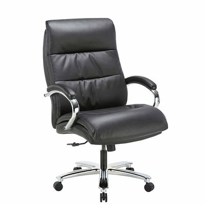 Sedia ergonomico con schiena a maglia e braccio regolabile in altezza