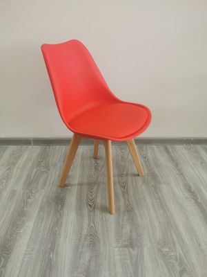 40'HQ Sedie da soggiorno con cuscino in PU 1488pcs Prezzi Sedie da pranzo in legno tulipano nordico