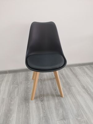 40'HQ Sedie da soggiorno con cuscino in PU 1488pcs Prezzi Sedie da pranzo in legno tulipano nordico