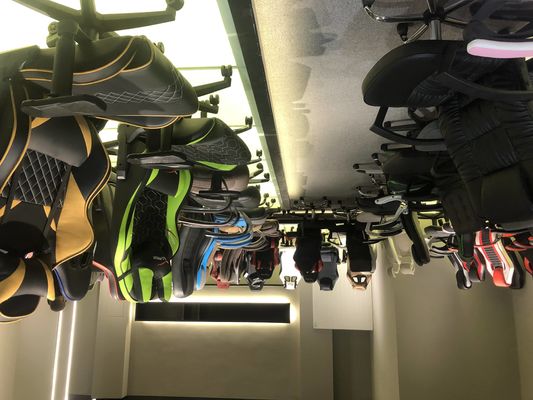 Prova comfort e stile con la sedia giratoria per giochi di ALINUNU con LED RGB